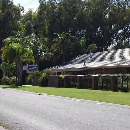Sportsmans Motor Inn-3